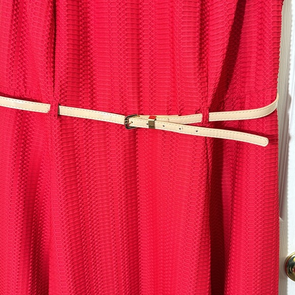 Women’s Red Dress Size 20 W Waffle Pattern Holiday Dress - Picture 6 of 9